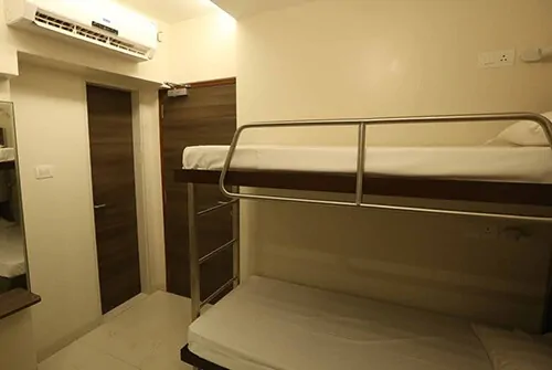 twin sharing ac room